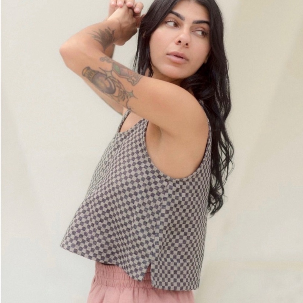 Beaton Linen Checkered Tank Top - Black and White
